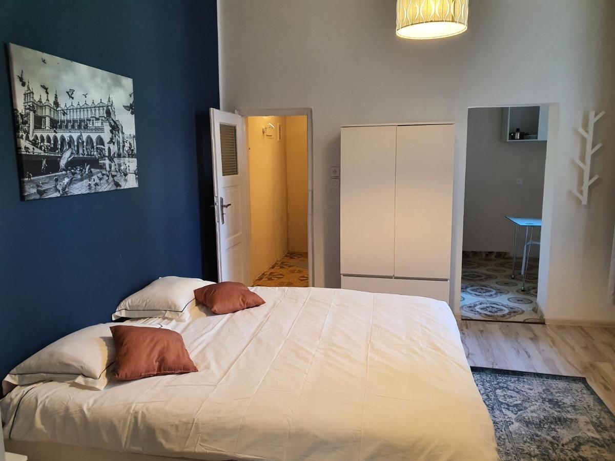 Amen Aparthotel Residence Krakow Bagian luar foto
