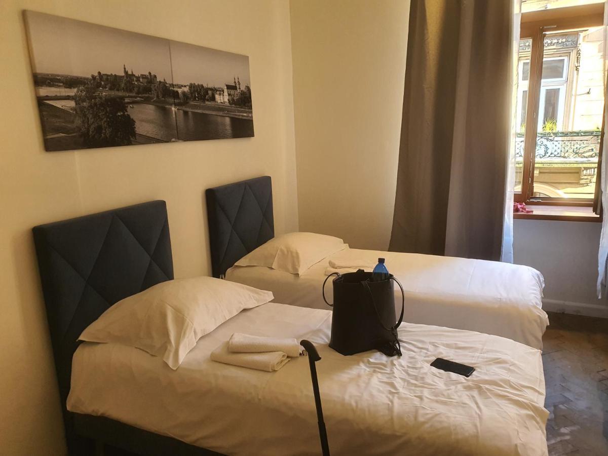 Amen Aparthotel Residence Krakow Bagian luar foto