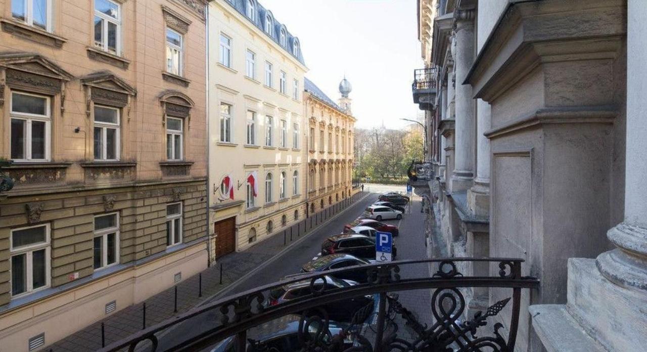Amen Aparthotel Residence Krakow Bagian luar foto